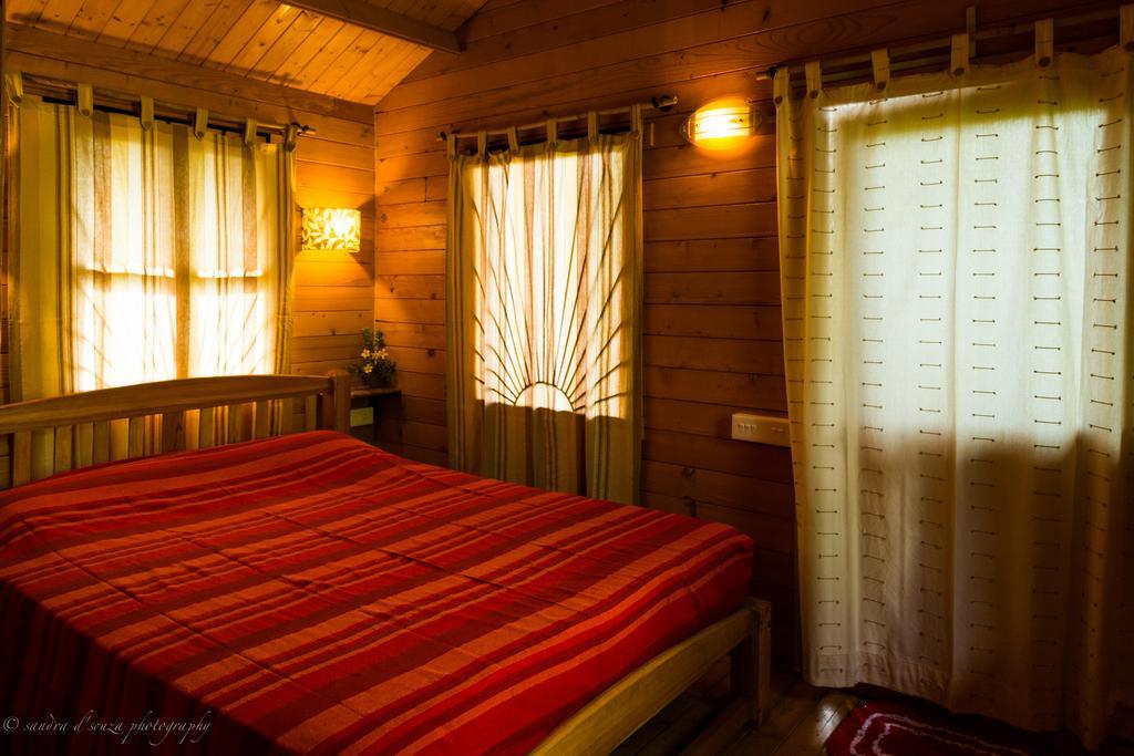 Pele'S Windsong Wood Cottage On The Beach ベナウリム 部屋 写真